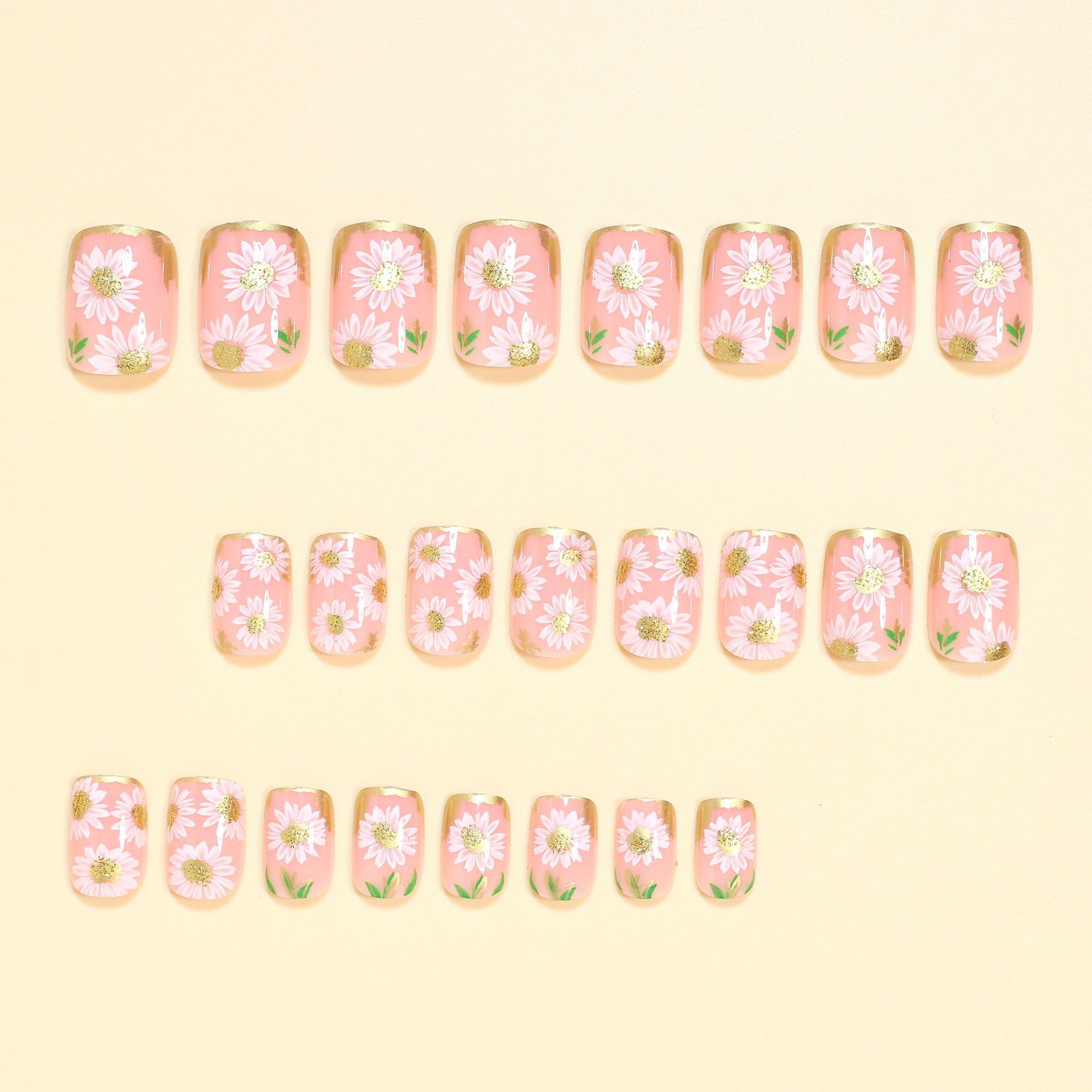Korte vierkante nepnagels met  - Pressed Flower Art recensie en prijs