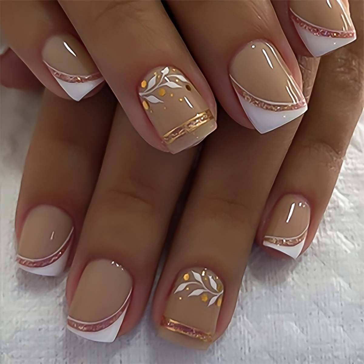 Korte vierkante nepnagels met  - Pressed Flower Art recensie en prijs